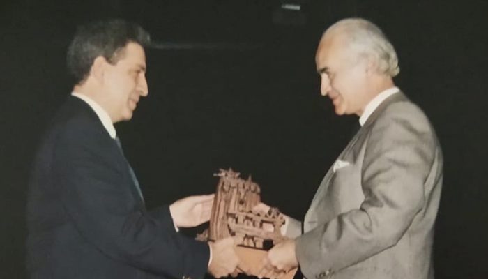 Adiós Stuart, hasta siempre AMIGO